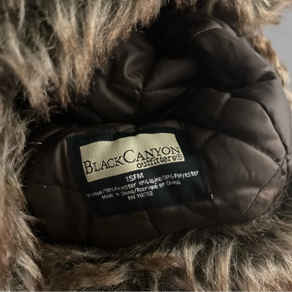 Black Canyon Outfitters Hat Womens OSFA Pink Plaid Mall Cyber Goth‎ Emo Faux Fur